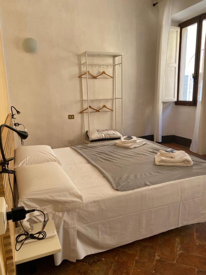 Da I' Gini Guesthouse ฟลอเรนซ์ ภายนอก รูปภาพ