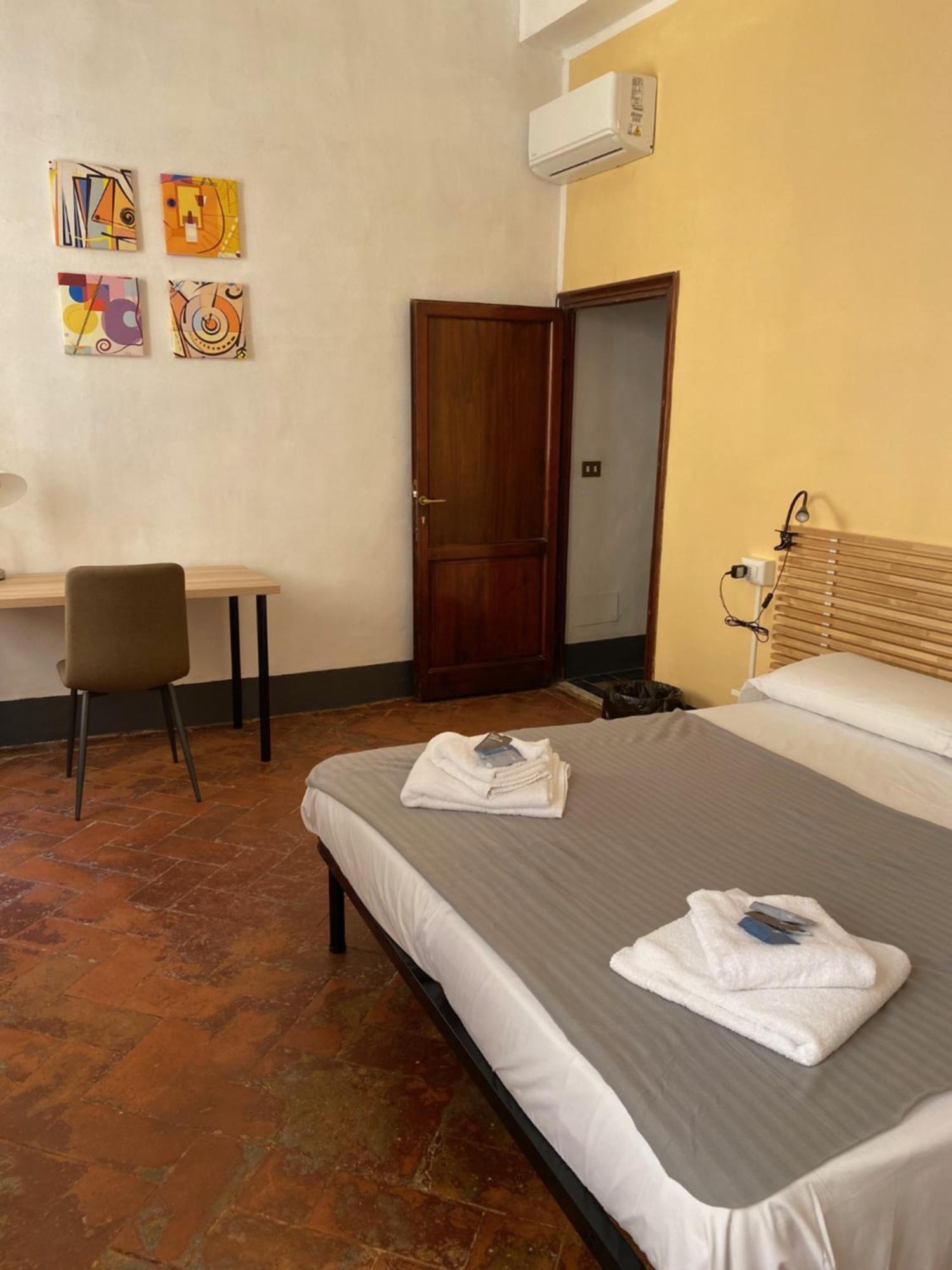 Da I' Gini Guesthouse ฟลอเรนซ์ ภายนอก รูปภาพ